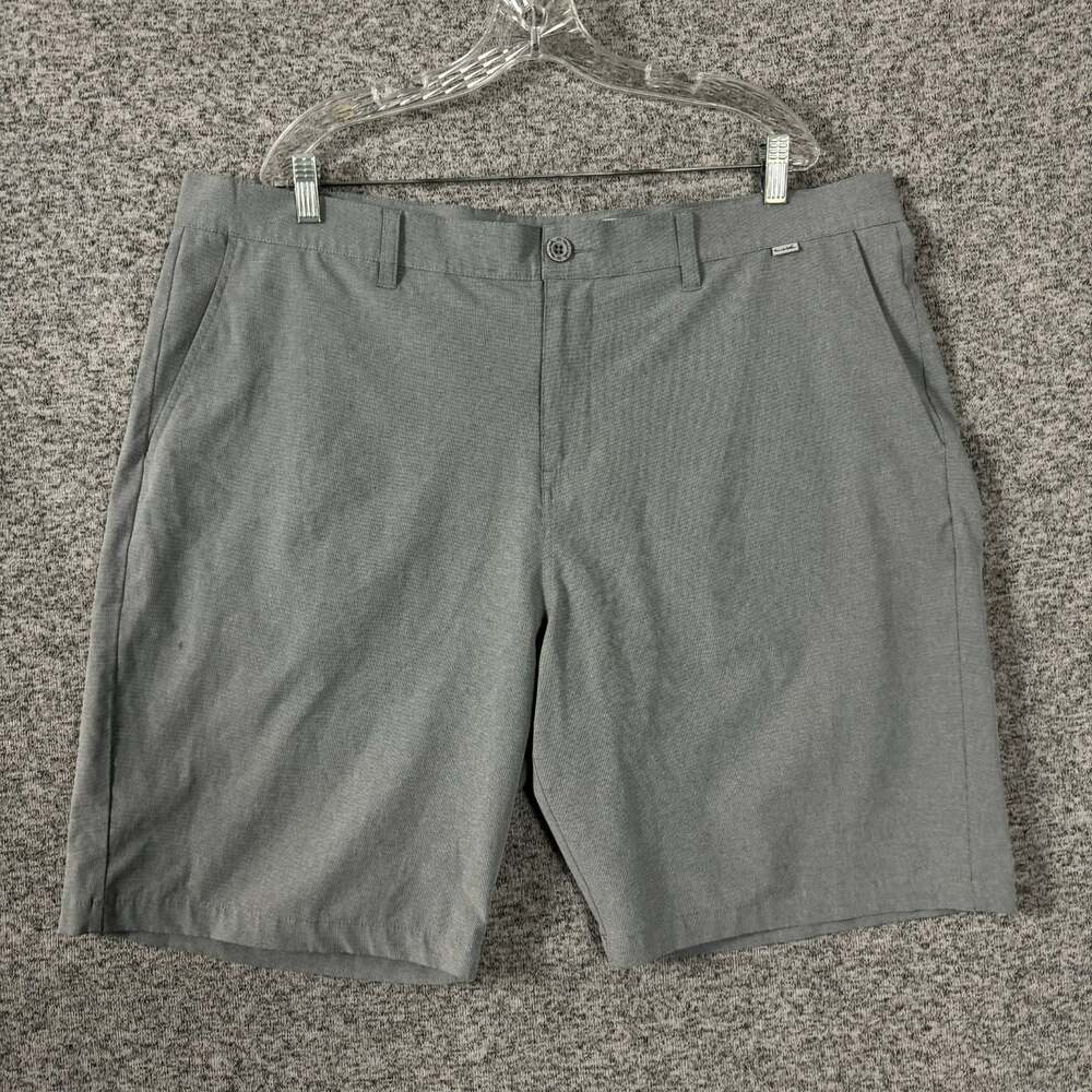 Travis Mathew Men's Size 42 Gray Polyester Chino Shorts